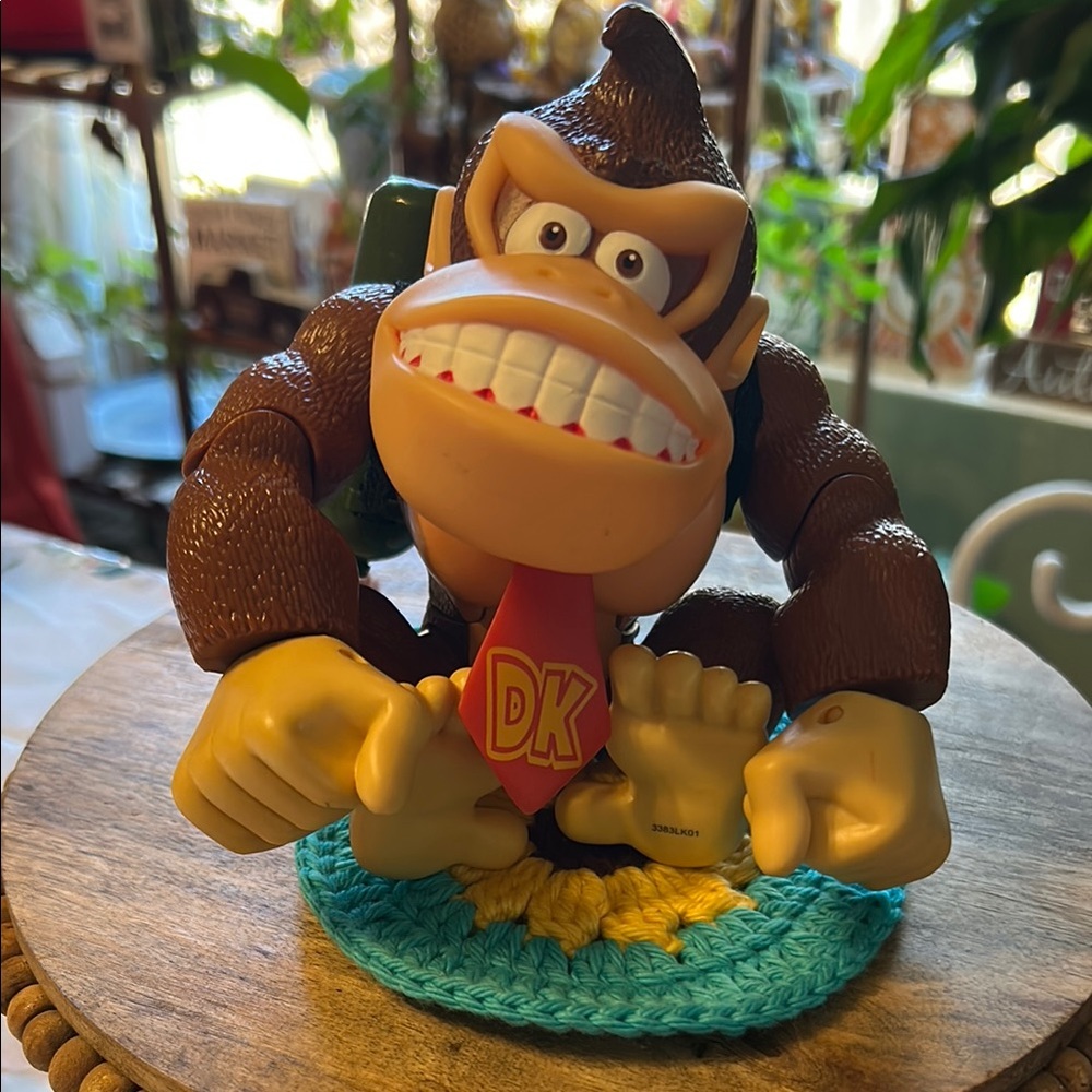 Jakks Pacific Nintendo World of Nintendo 2004 Donkey Kong Figure Various Poses